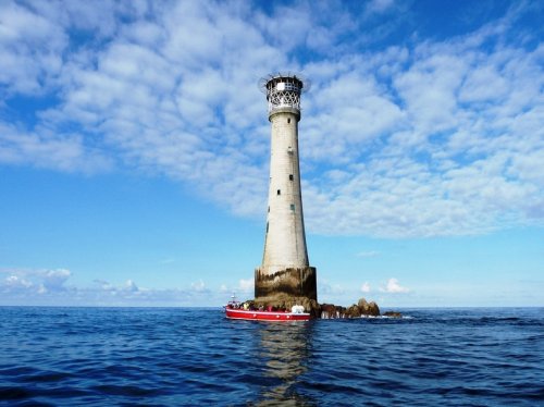 Бишоп-Рок: Самый маленький остров в мире