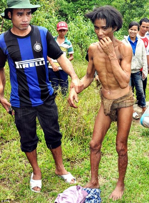 Вьетнамские маугли: отец и сын более 40 лет прожили в джунглях (9 фото)