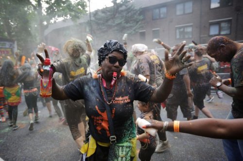Ноттинг-Хиллский карнавал в Лондоне (18 фото)