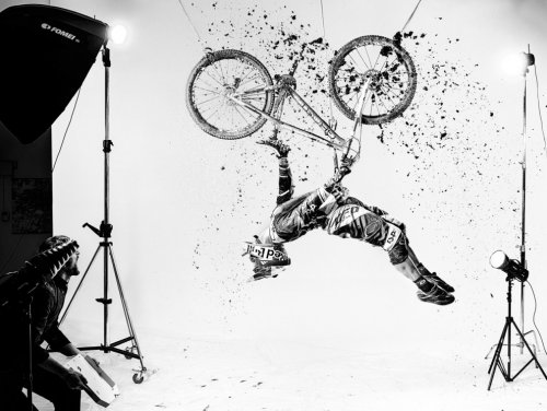 Финалисты и победители Международного конкурса экстремальной фотографии Red Bull Illume (25 фото)
