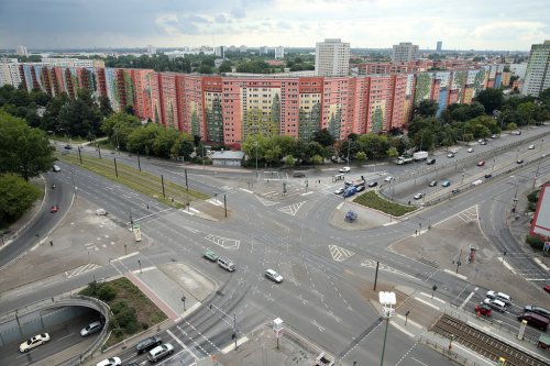 Крупнейший в мире настенный рисунок создан в Берлине (25 фото)