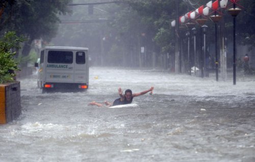 Наводнение для некоторых – не повод унывать (34 фото)