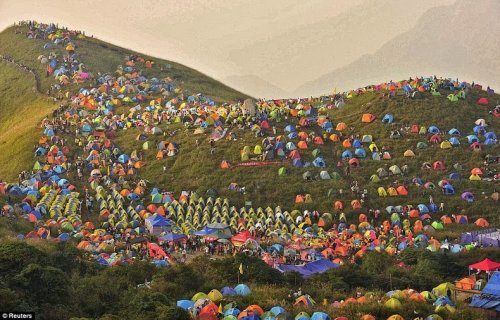 Международный фестиваль кемпинга в Китае (5 фото)