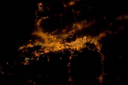 Ночные города мира: вид из космоса (35 фото)