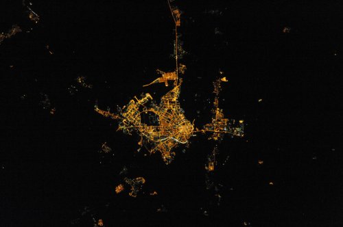 Ночные города мира: вид из космоса (35 фото)