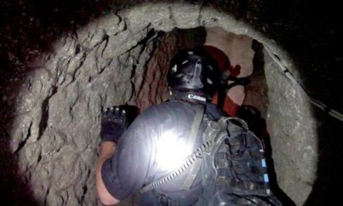 Полицейские обнаружили тоннель между США и Мексикой (9 фото)