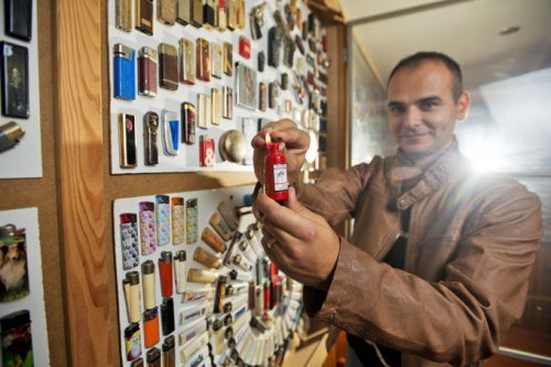 Словацкий паб "Lingo" украшен самой большой коллекцией зажигалок в стране (7 фото)
