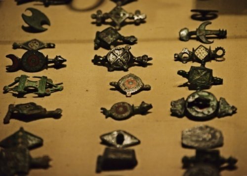 Топ-10 Самых старых артефактов из когда-либо найденных в своём роде