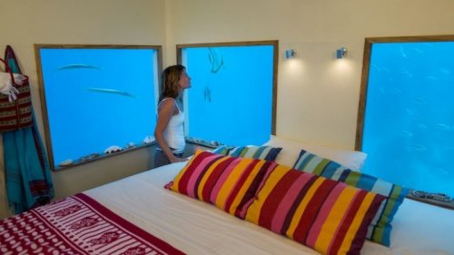 Плавающий мини-отель Manta Resort (12 фото)