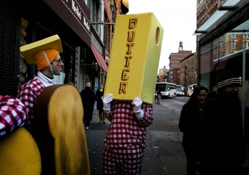 Праздничный парад в Нью-Йорке, посвящённый Дню Благодарения (24 фото)
