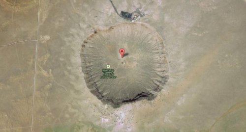 Аризонский метеоритный кратер – крупнейший из сохранившихся на планете (16 фото)