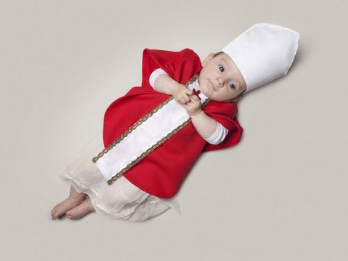 3-месячная малышка в фотосессии своего креативного папы (13 фото)