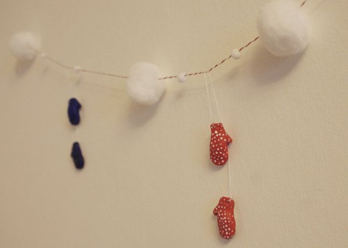Новогодние ёлки и декорации своими руками (50 фото)