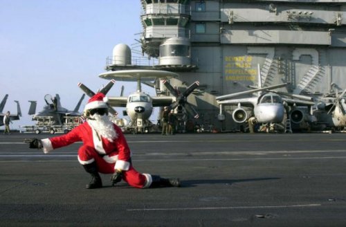 Рождество в военно-полевых условиях (21 фото)