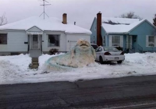 13 Самых прикольных снежных скульптур во дворе