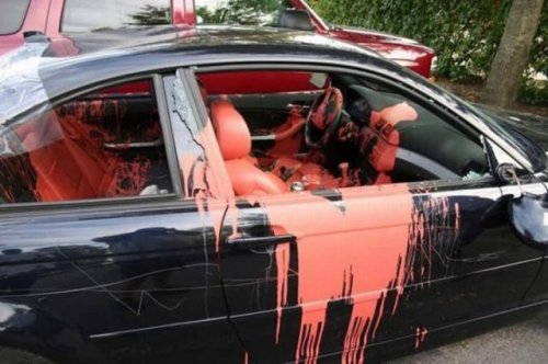 Экстремальный автомобильный вандализм (31 фото)