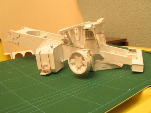 Модель карьерного самосвала БелАЗ 75138, полностью сделанная из бумаги (88 фото)