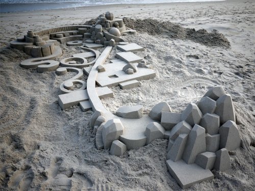 Абстрактные песочные замки от Калвина Зиберта (8 фото)