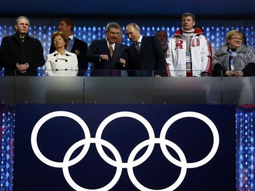 Самые яркие моменты церемонии закрытия Олимпиады в Сочи (12 фото)