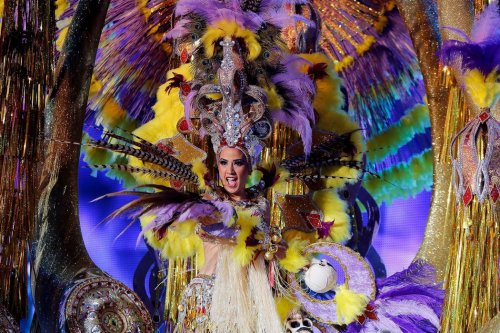 Трёхдневный красочный карнавал на Тенерифе (15 фото)
