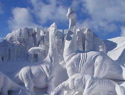 Потрясающие снежные скульптуры (25 фото)