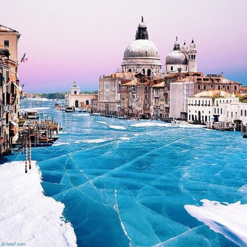 Венеция, скованная льдом, в работах Роберта Янса (5 фото)