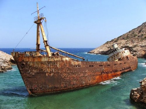 Обломки 12 знаменитых кораблекрушений, которые вы ещё можете посетить (32 фото)