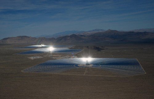 Крупнейшая в мире солнечная электростанция Айванпа (10 фото)