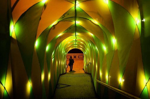 Волшебная иллюминация на выставке фонарей в Блэкпуле (14 фото)