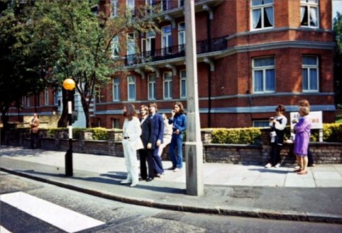 Как создавалась обложка для альбома "Abbey Road" группы The Beatles (14 фото)