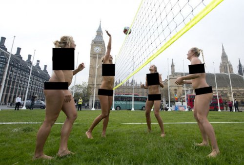 Спортивные фотографии после цензуры (9 фото)