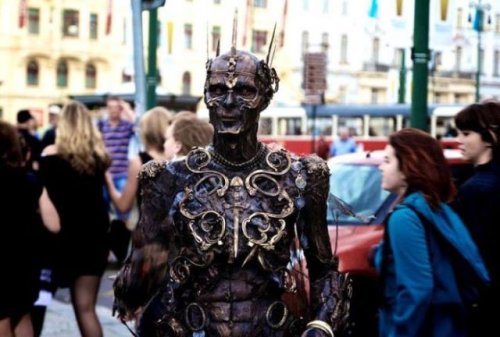 Потрясающий костюм зомби (15 фото)