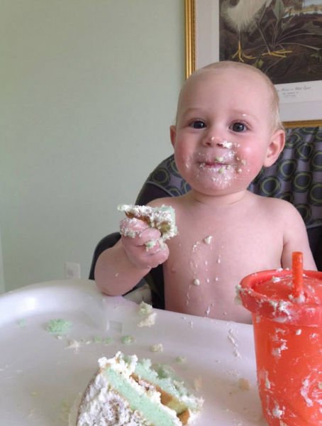 Малыши обожают тортики (29 фото)