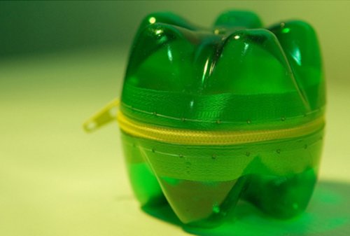 Креативные вещи из пластиковых бутылок (47 фото)