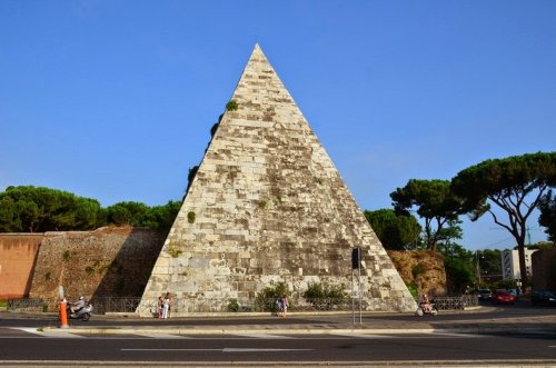 Крупнейшие пирамиды древности (19 фото)
