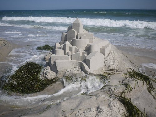 Потрясающие песочные замки (19 фото)