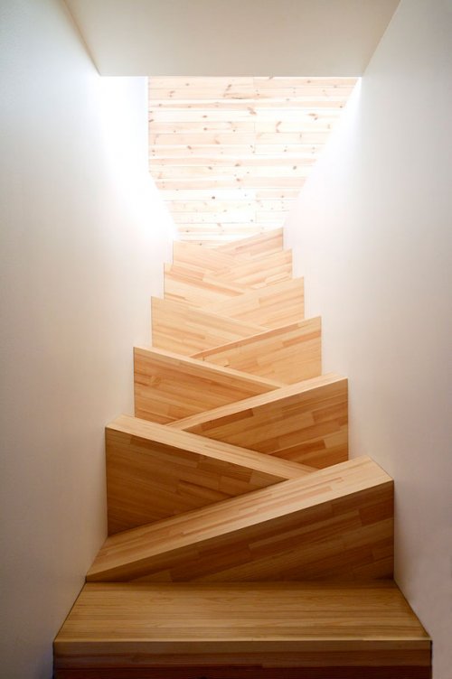 Лестницы с оригинальным дизайном (18 фото)