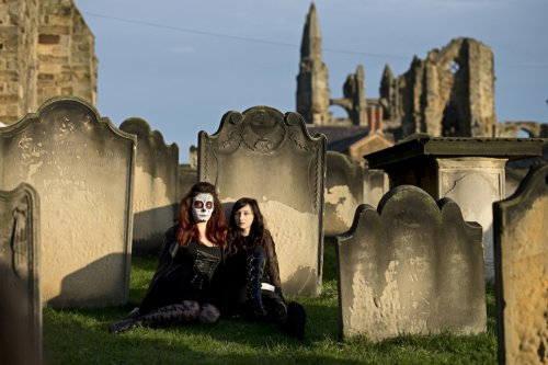 В Уитби прошёл готический фестиваль Whitby Gothic Weekend (26 фото)