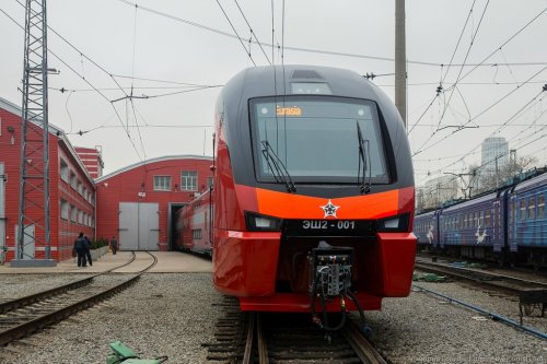 В Москве представлен новый двухэтажный поезд "Аэроэкспресс Евразия" (27 фото)