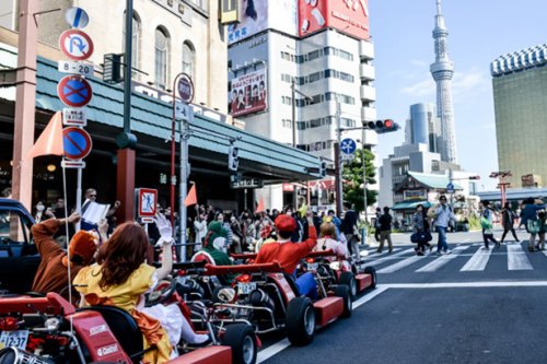 Гонки Mario Kart в реальной жизни на улицах Токио (17 фото)