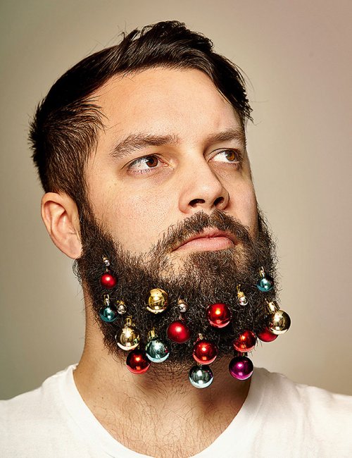 Креативное украшение бороды на Новый год (5 фото)