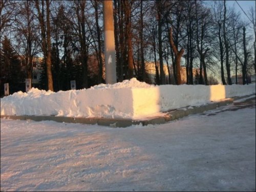 Как в армии убирают снег (15 фото)