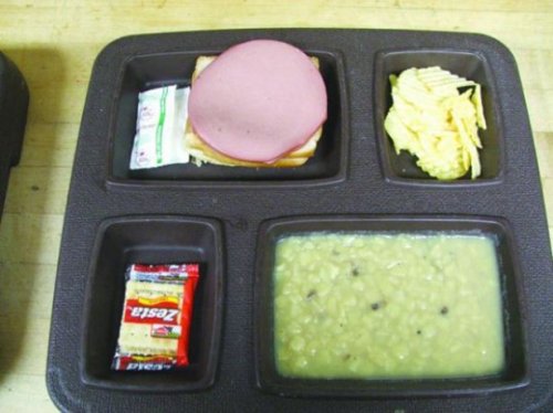 Фотозагадка дня: это школьный или тюремный завтрак? (14 фото)
