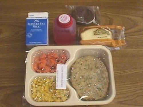 Фотозагадка дня: это школьный или тюремный завтрак? (14 фото)