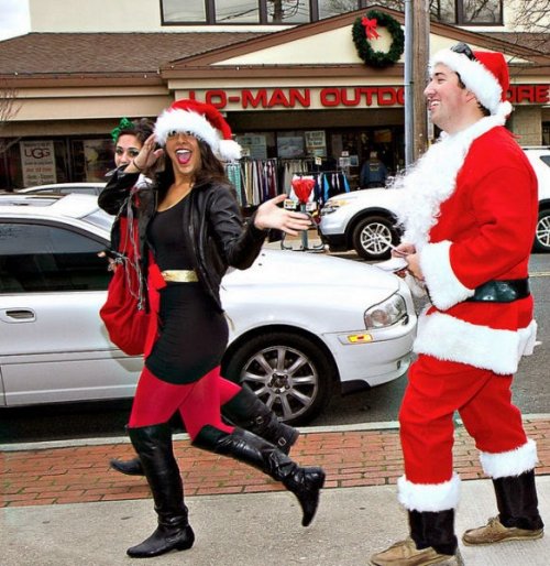 В Нью-Йорке прошёл "пьяный" парад Санта-Клаусов SantaCon (36 фото)
