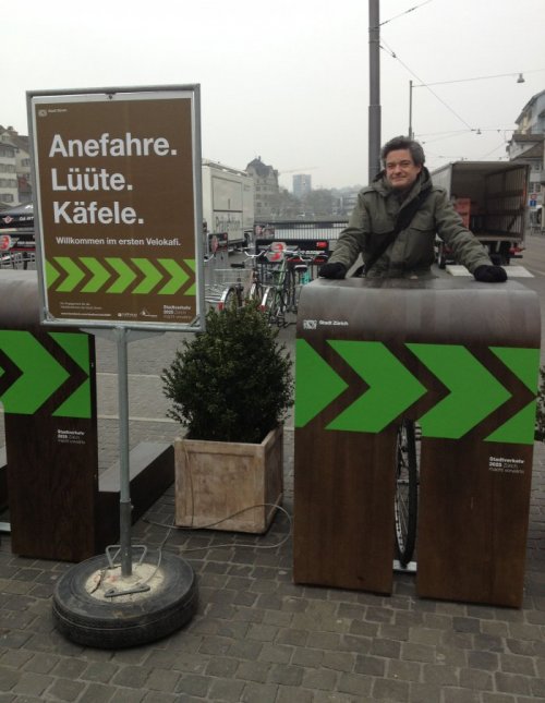 Кафе для велосипедистов в Цюрихе (9 фото)