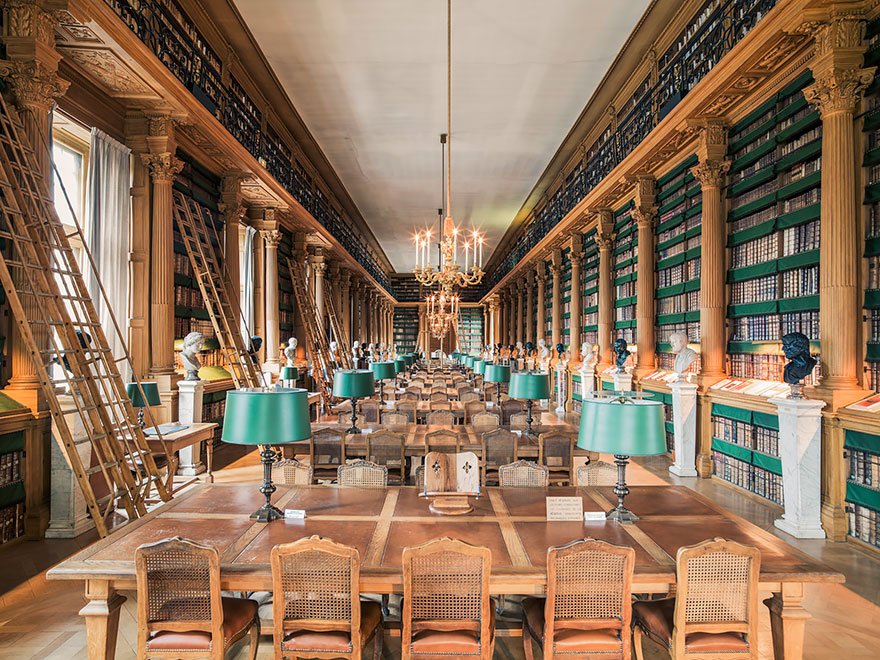 Самая известная библиотека. Библиотека Мазарини, Париж, Франция. Библиотека Джорджа Пибоди, Балтимор, США. Библиотека Мазарини. Библиотека кардинала Мазарини.