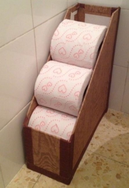 Оригинальные держатели для туалетной бумаги (21 фото)