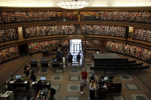 Самые величественные библиотеки со всего мира (30 фото)
