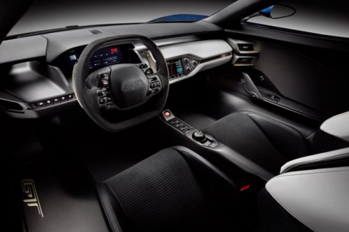 2017 Ford GT – суперкар с самым мощным двигателем от Ford (8 фото)